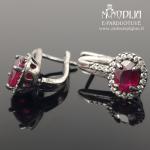 Sidabriniai auskarai su akmenukais