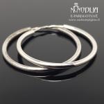 Sidabriniai auskarai rinkės