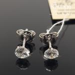 Sidabriniai auskarai su akmenukais