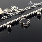 Sidabrinė grandinėlė ant kojos