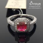 Sidabrinis žiedas su akmenukais