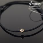 Juodo siūlo apyrankė su baltu briliantu